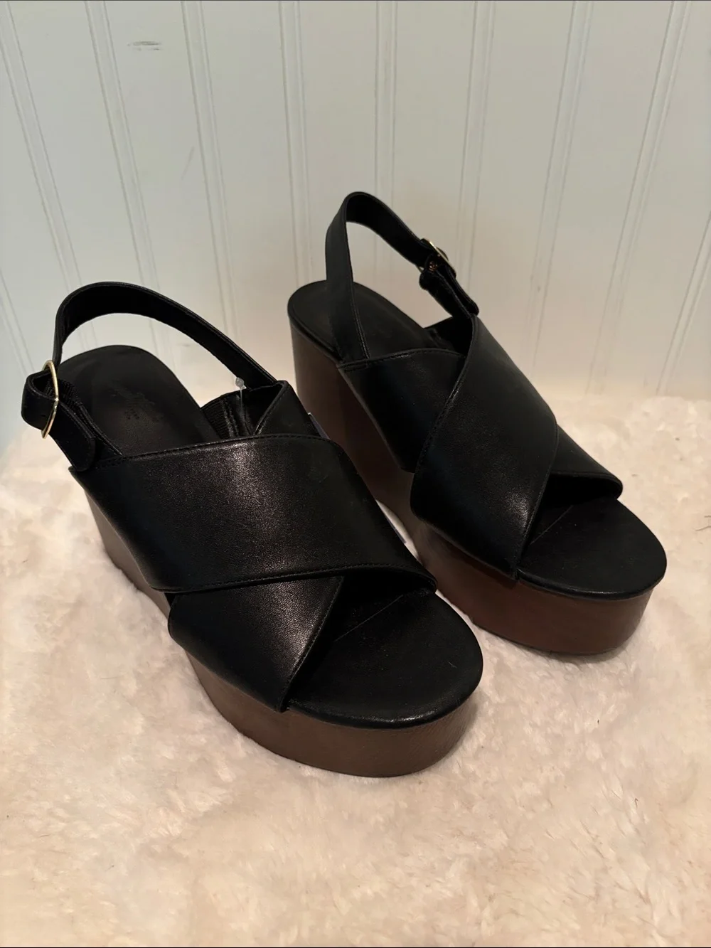NWT Universal Thread Naomi Black Wood 4.25”Wedge Sandals Sz 7.5